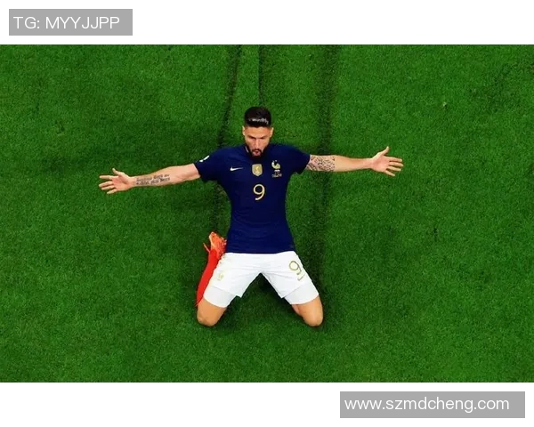 足球明星经典滑跪瞬间回顾感动无数球迷的精彩时刻 足球明星经典滑跪瞬间回顾感动无数球迷的精彩时刻